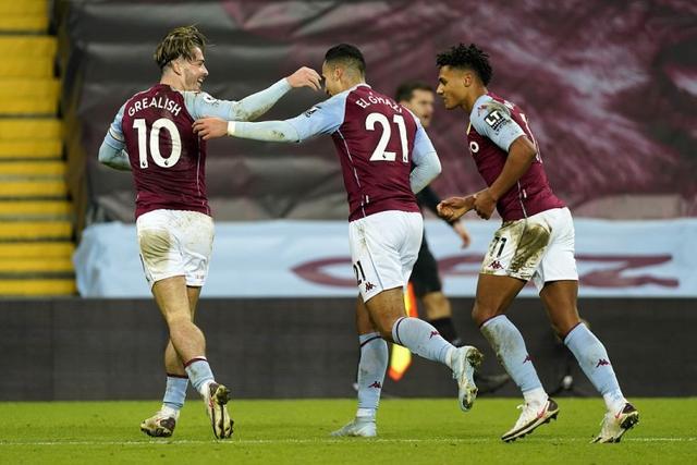 我们抱怨裁判没人努力，想把责任推给所有人除了我们自己（我们总把责任推给裁判和别人，却从不检讨自己）