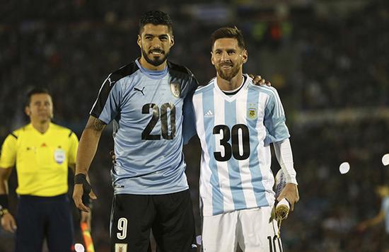 记者：阿什拉夫将返回摩洛哥康复，并为参加非洲杯做准备（记者：阿什拉夫将回摩洛哥康复，备战非洲杯）