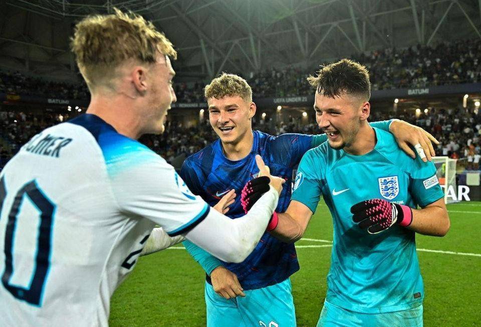 奥斯梅恩：非洲杯是我们证明自己的机会，我相信我们能夺冠（奥斯梅恩：非洲杯是我们展现实力的舞台，我坚信球队能捧杯）