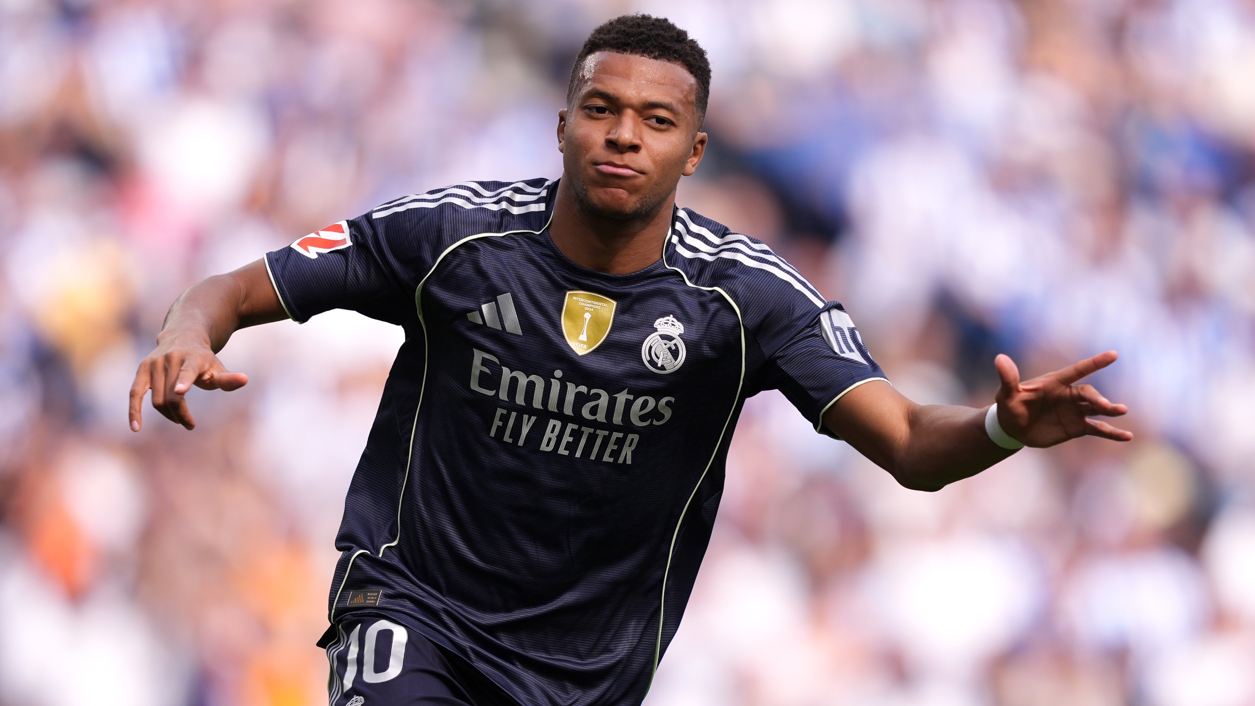 铜梁区政协人士：下一步将围绕中超主场设施升级等课题调研（铜梁区政协：拟围绕中超主场设施升级等议题展开调研）