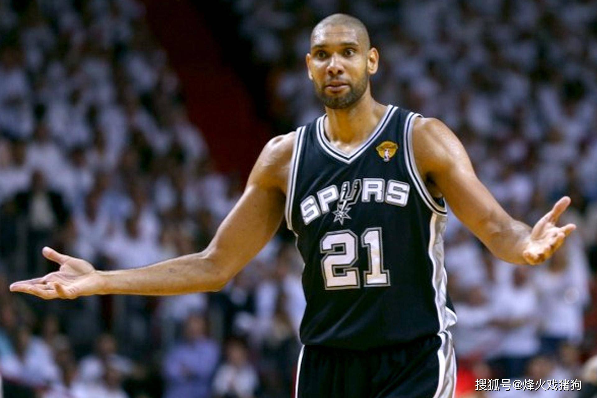 安帅：世界杯只剩几个位置待定，换人罚点是想为埃斯特旺减压（安帅：世界杯阵容仅余少数席位未定，更换点球主罚者旨在为埃斯特旺减压）