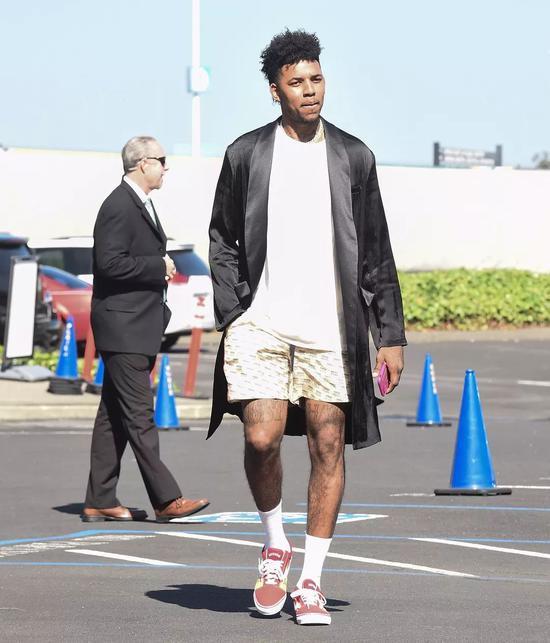 Haynes：勇士以买家身份正在关注加福德&罗威等内线（Haynes：勇士作为买家瞄准加福德、罗威等内线球员）