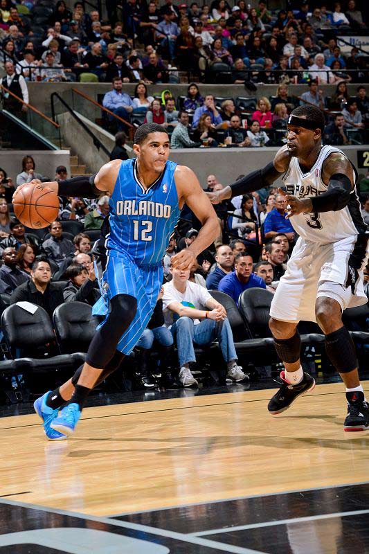 科曼：在我效力过的俱乐部中，特维斯是团队影响力最大的前锋（科曼：我待过的俱乐部里，特维斯是对团队影响力最强的前锋）