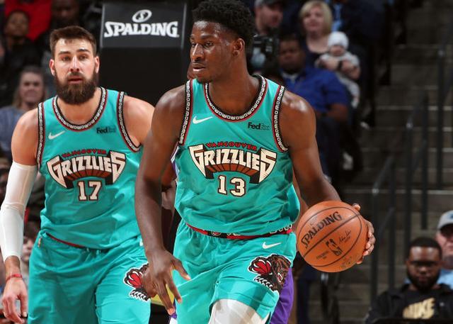 英超半场：吉马良斯角球破门，戈登点射，纽卡2-0伯恩利（英超半场战报：纽卡2-0领先伯恩利，吉马良斯角球建功，戈登点射命中）