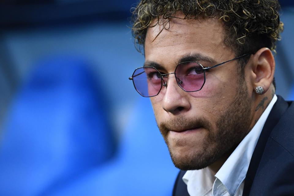 19岁5个月！马林成为巴黎近33年最年轻先发门将（19岁5个月，马林刷新巴黎近33年来最年轻首发门将纪录）