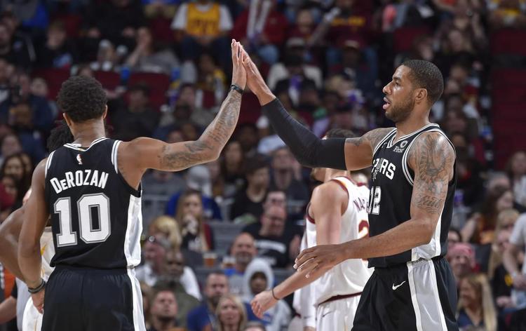 火箭劫富济贫，雷迪克赛后大怒，殊不知问题出在自己（火箭遇强不怵遇弱失准，雷迪克赛后暴怒，症结其实在他自己）