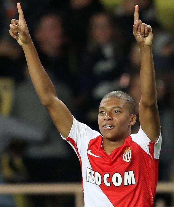 意甲三分制时代以来，米兰前14轮拿超过30分最终都排名前三（自意甲进入三分制以来，米兰只要前14轮积分超30，赛季最终必进前三）