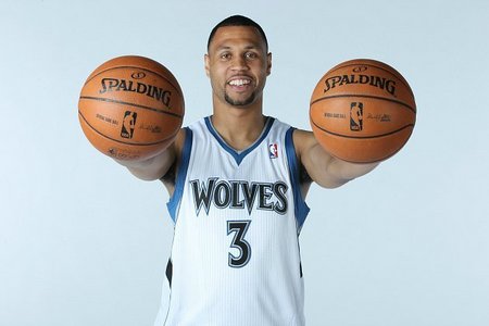 萨内蒂谈何塞普车祸事件：意外总是难免的，我们都会支持他（萨内蒂谈何塞普遭遇车祸：意外在所难免，我们都会力挺他）